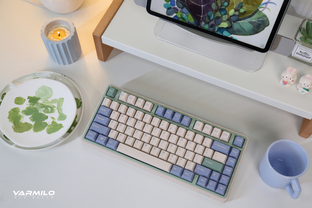 Varmilo VXT81 Minilo Eucalyptus / Gateron G Pro Yellow 2.0 38