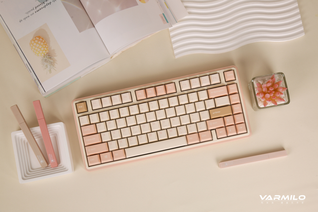 Varmilo VXT81 Minilo Mendozae / Gateron G Pro Yellow 2.0 45